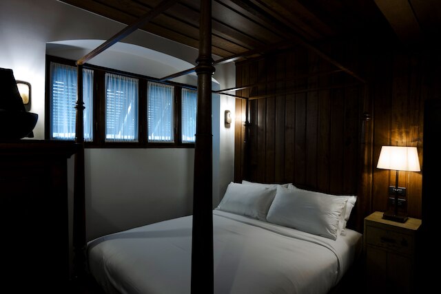 1905 ヘリテージ コーナー