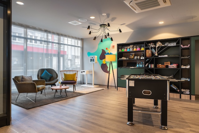 ホリデイ イン - ザ ニウ, チャーリー フランクフルト シティ by IHG