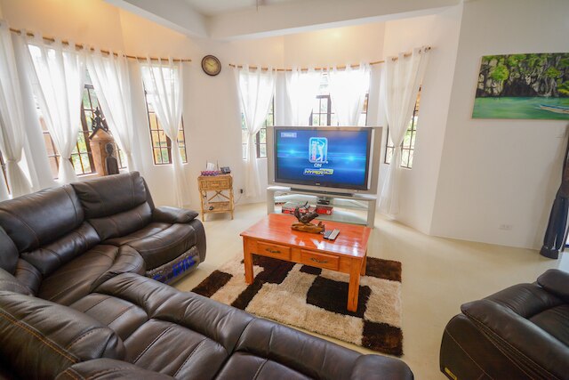 ヒルトップ プール アンド ヴィラ