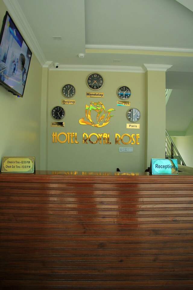 ホテル ロイヤル ローズ