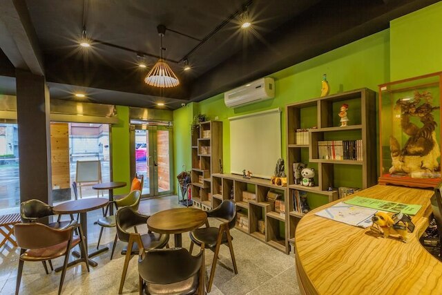 ゴールデンハウス ホステル