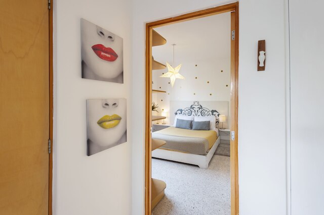 ヒップスター コンデサ フラット