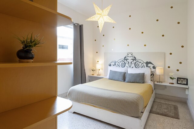 ヒップスター コンデサ フラット