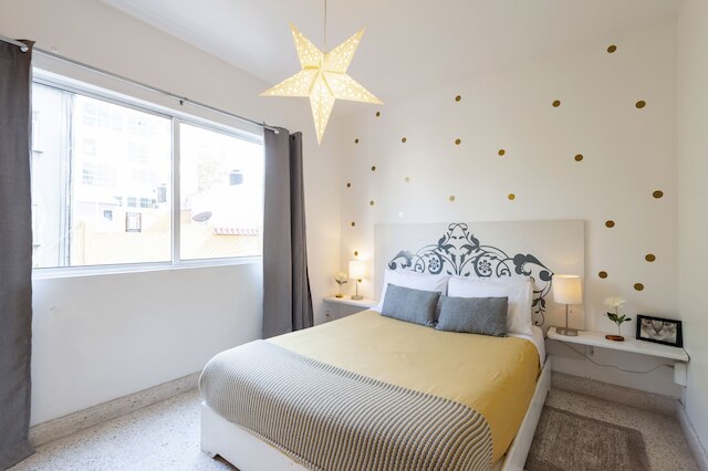 ヒップスター コンデサ フラット