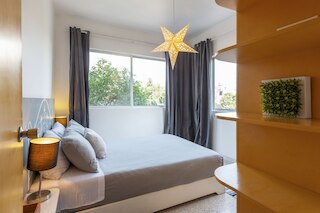 ヒップスター コンデサ フラット