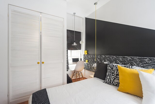 ブラック & ホワイト アパートメント