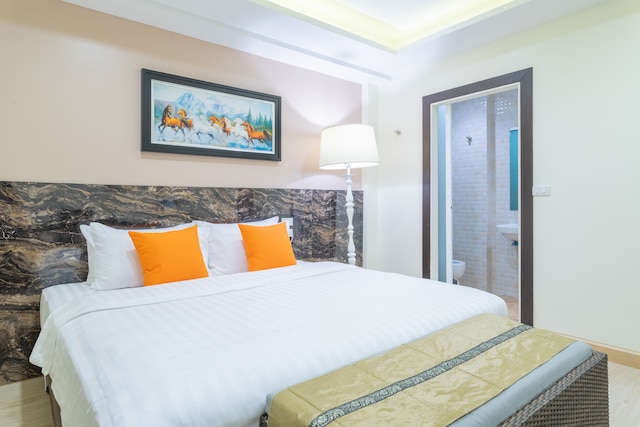 4M プラトゥーナム ホテル