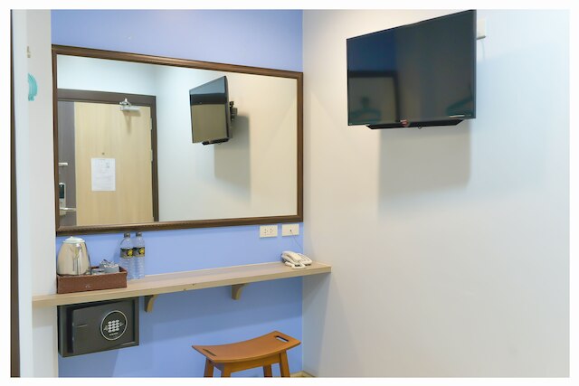 4M プラトゥーナム ホテル