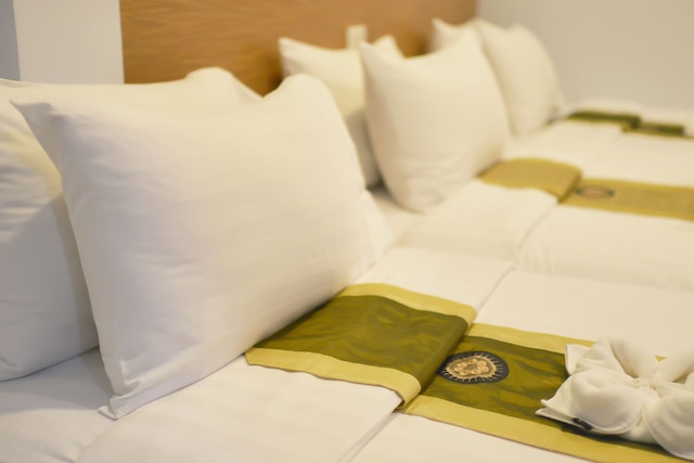 4M プラトゥーナム ホテル