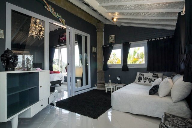 ヴィラ トゥマン バリ