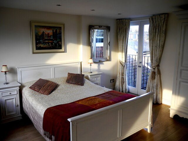 グッドイナフ ゲストハウス