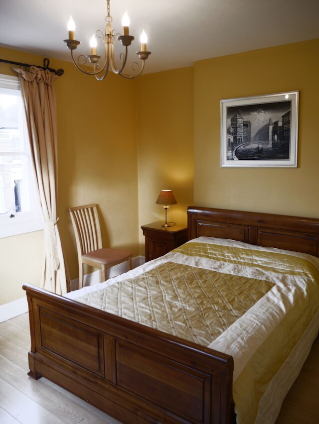 グッドイナフ ゲストハウス