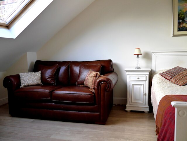 グッドイナフ ゲストハウス