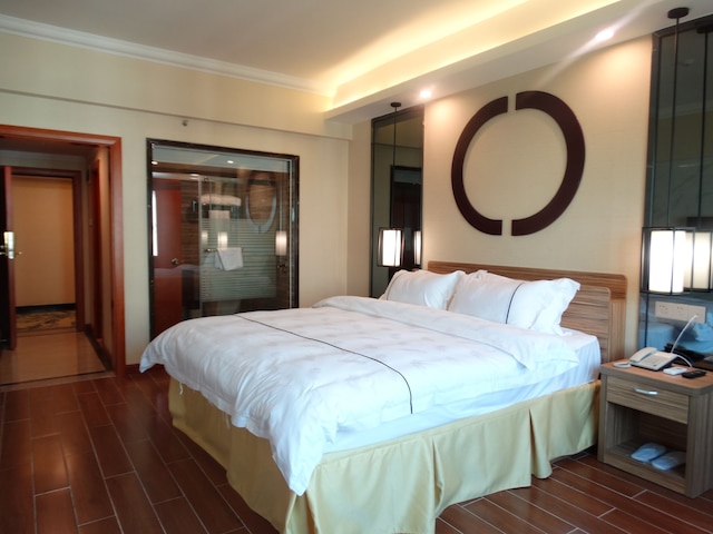 ポンダー ホテル広州 (广州彭达大酒店)