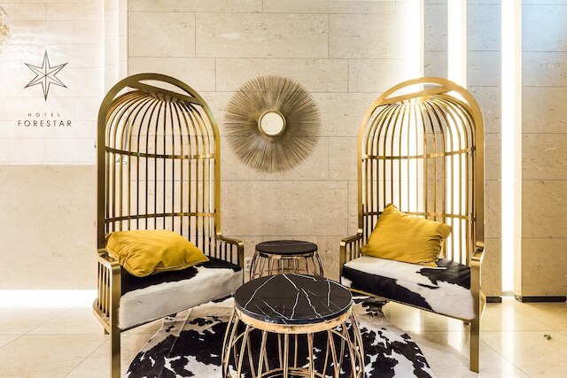 フォレスター ホテル 2