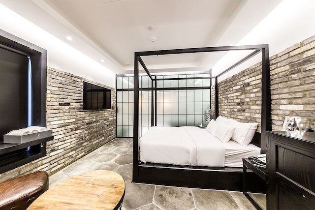 フォレスター ホテル 2