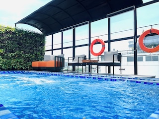 シャイニングセントラルホテル＆スパ