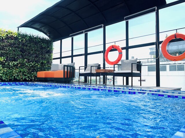 シャイニングセントラルホテル＆スパ