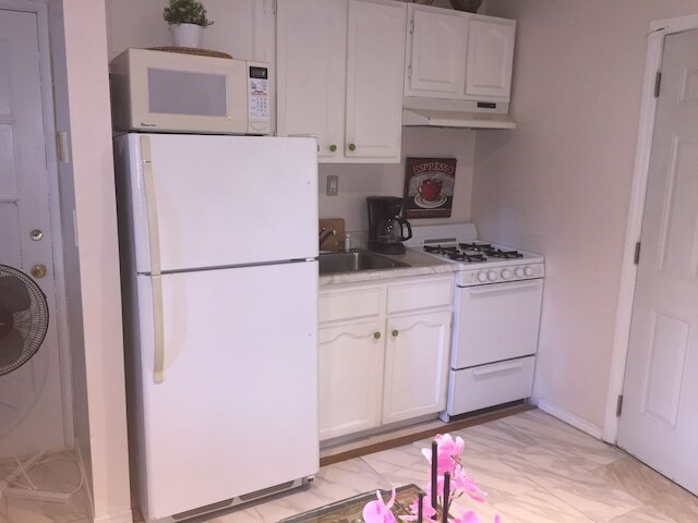 コンフォータブル ビバリー ヒルズ タウン ハウス