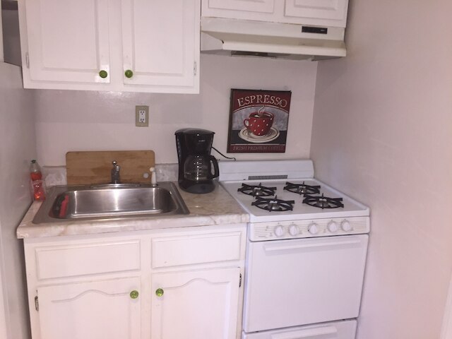 コンフォータブル ビバリー ヒルズ タウン ハウス