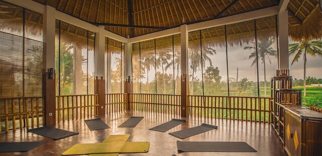 カラン リラ ブアナ