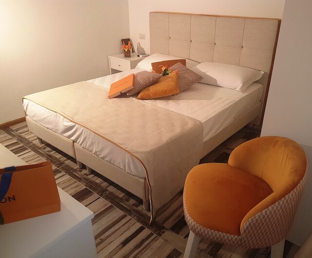 ホーム フラワーズ ミラノ