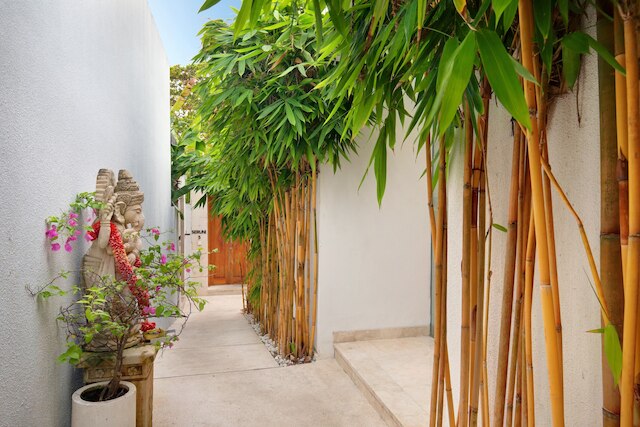 ザ ジンバラン  ヴィラ バイ イニI ヴィー ホスピタリティ