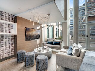 グローバル ラグジュアリー スイーツ クリスタル シティ