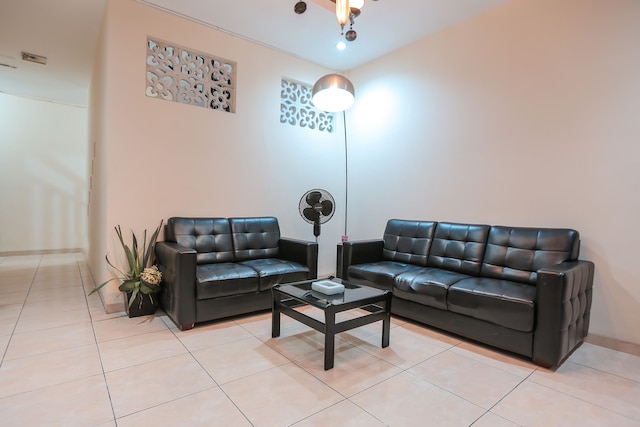 OYO 122 オキド コスト