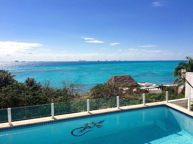 カーサ マール アズール