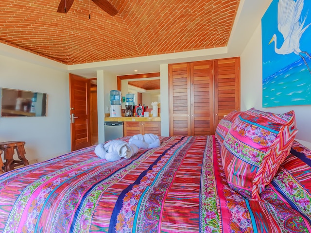 イスラ 33 - スタジオ 2413