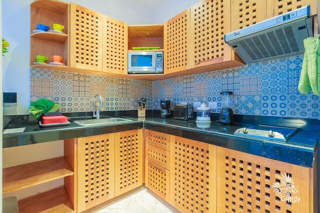 ディープ ブルー コンドズ - 302