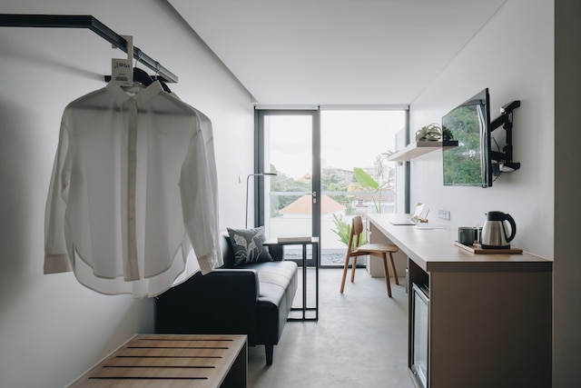 ロイズインバリ