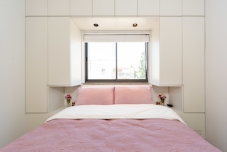 スタイリッシュ アパートメント ウィズ コージー バイブス バイ シー N レント