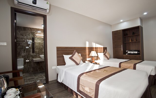 ビクター ホテル コウザイ