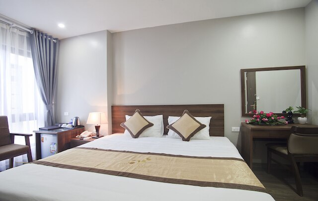 ビクター ホテル コウザイ