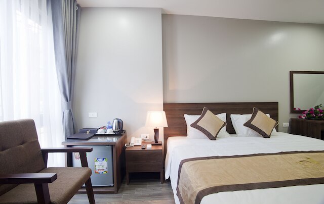 ビクター ホテル コウザイ