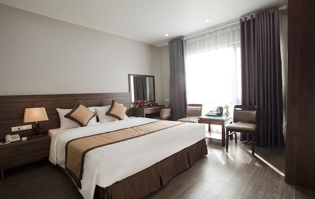 ビクター ホテル コウザイ