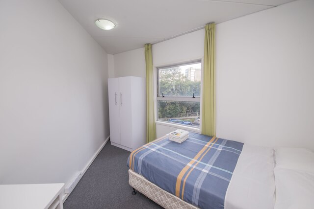 コロンビア アパートメンツ