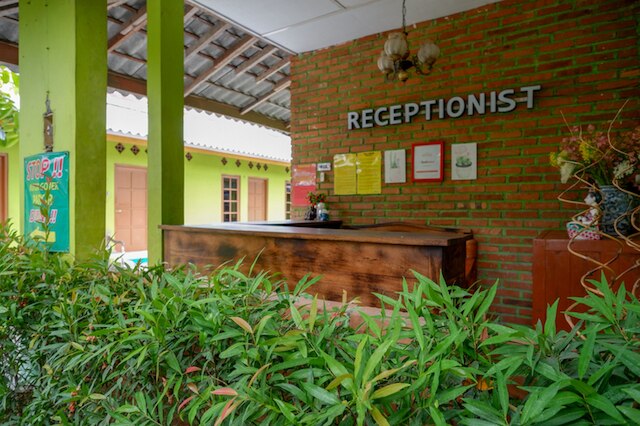 レッドドアーズ アット ジャラン パラントゥリティス