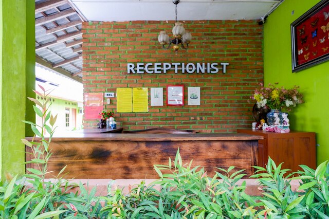 レッドドアーズ アット ジャラン パラントゥリティス