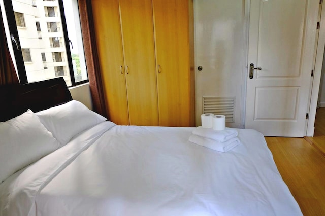 フォーズウッド ハイツ 2 ベッドルーム バイ ステイズ PH