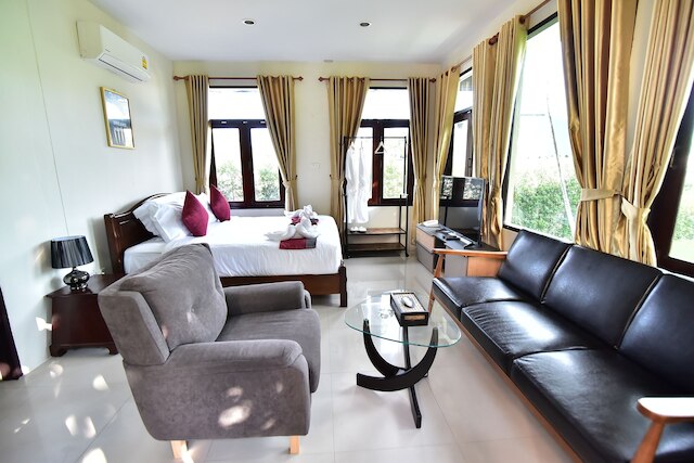 アチャワライ バイ PP