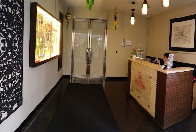 ザ マリブ スイーツ バリクパパン バイ シスサエ リビング