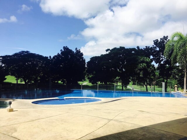 2 ベッドルーム ベッラージョ タワーズ バイ ステイズ PH