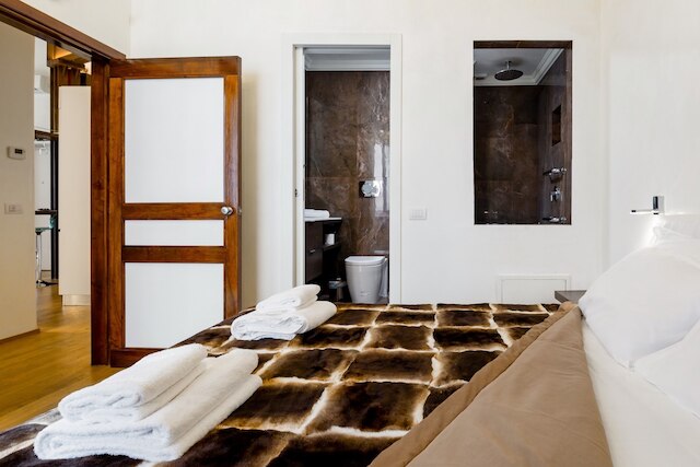 ラグジュアリー 2 ベッドルーム アパートメント ウィズ ホット Tブ - フローレンス シティ センター