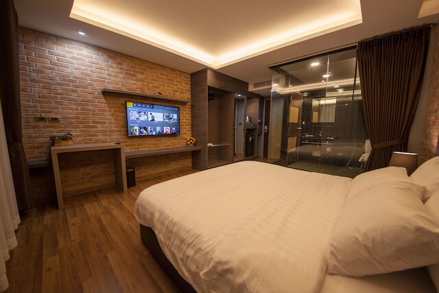 フィール ニンマン ブティック