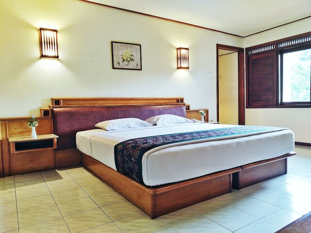 ザ シパク ガーデン ホテル