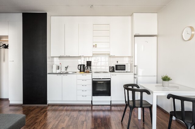 ヒーシ ホームズ ヘルシンキ ソルナイネン