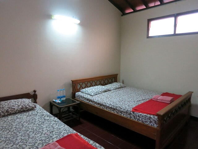 サルティカ ホテル